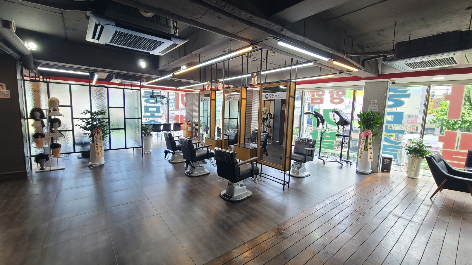 2000769928_VhtYapo2_01d469b9fc7887b7df9e8d3fd6d1855decf64d56.jpg 이미지크게보기